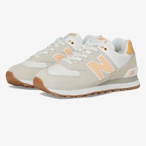 Women's New Balance 574 Shoes